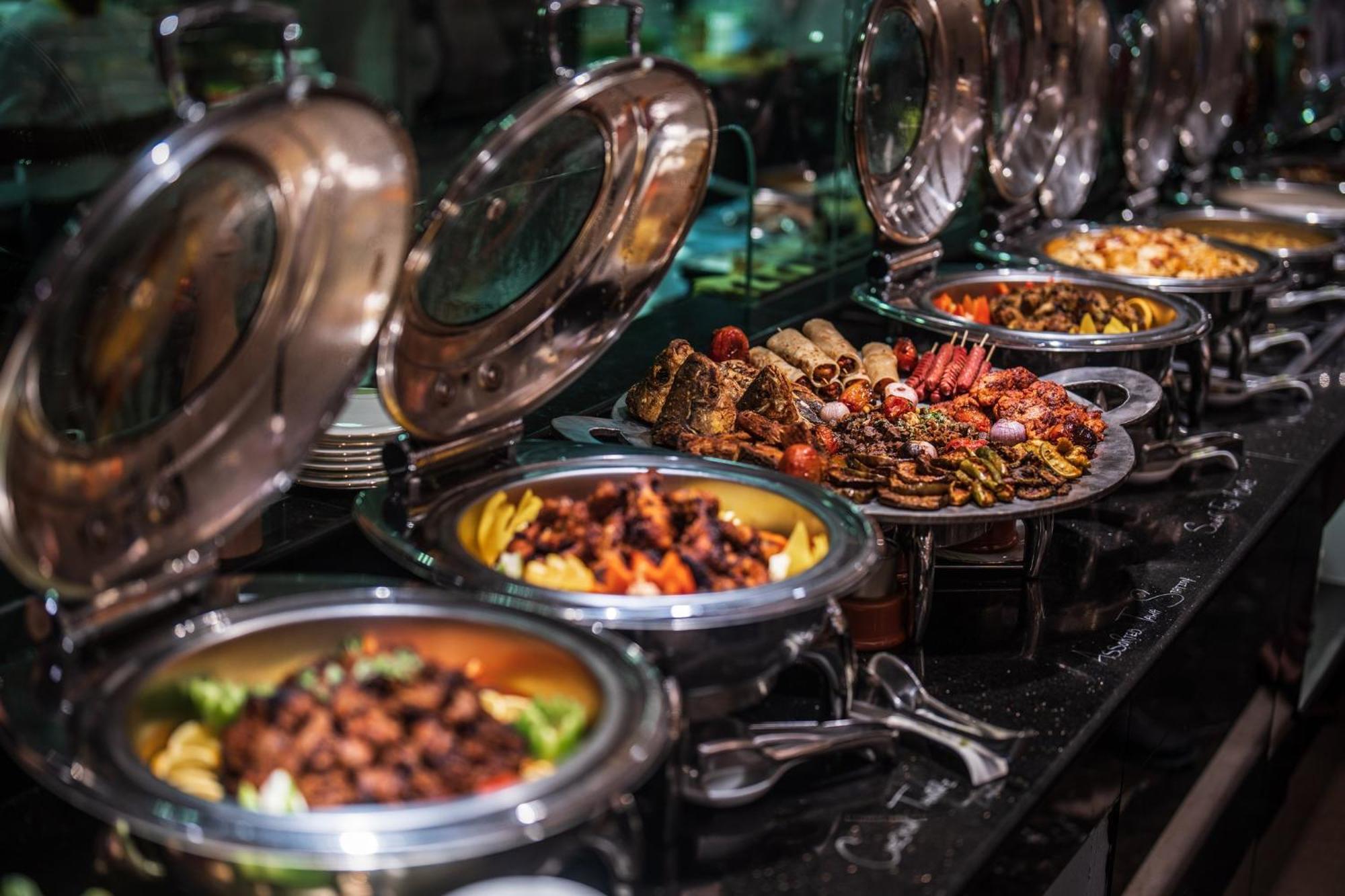 Holiday Inn Dhaka City Centre By Ihg Buitenkant foto