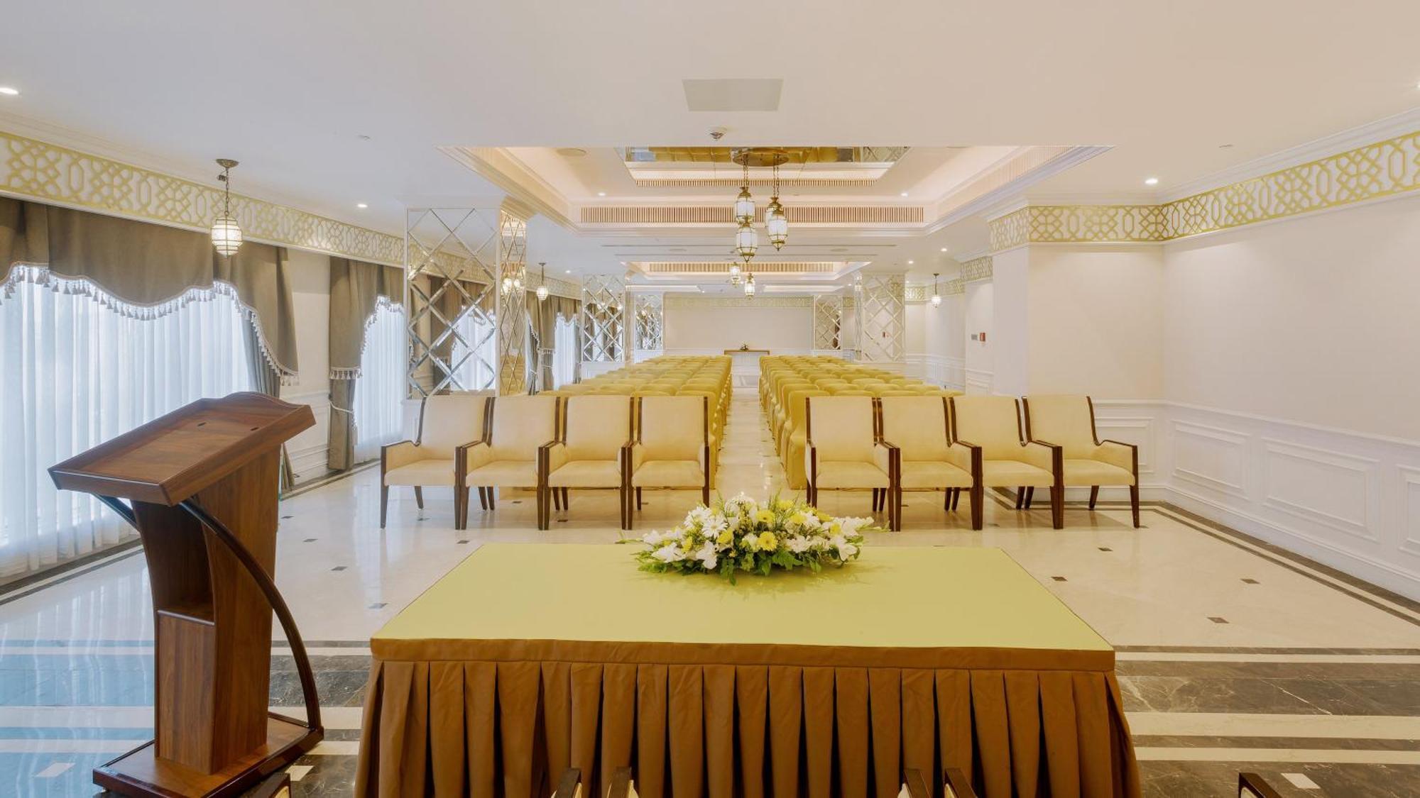 Holiday Inn Dhaka City Centre By Ihg Buitenkant foto